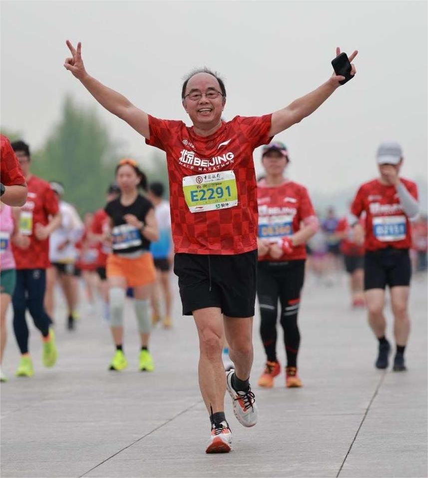 研发了八年基础软件,57 岁的我在 AI 时代迎来了千亿机会 - loveini Database 时序数据库 研发了八年基础软件,57 岁的我在 AI 时代迎来了千亿机会 - loveini Database 时序数据库